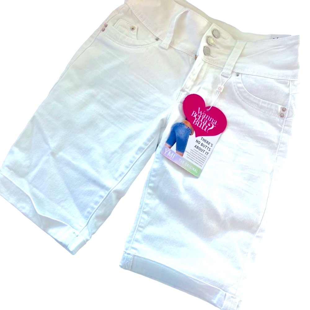 NWT Betta Butt White Cuffed Bermuda Shorts Size 1